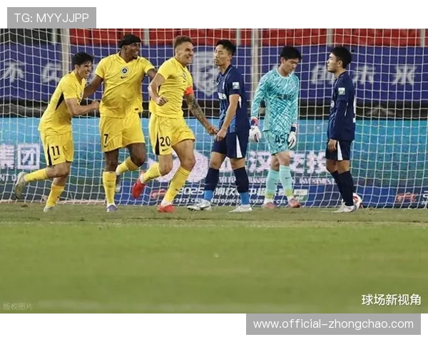 武汉三镇保级成功,当地媒体批评球队倚仗竞争对手托举 武汉三镇保级成功,当地媒体批评球队倚仗竞争对手托举