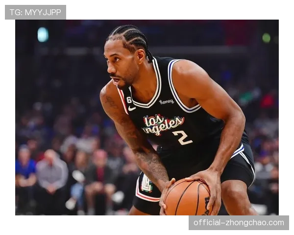 在洛杉矶快船新主场，观众通过手机AR应用“点亮”加油特效并同步至转播画面